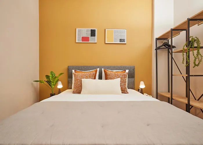 Prime Nisantasi 2br Flat 3-min Walk To Metro شقة *