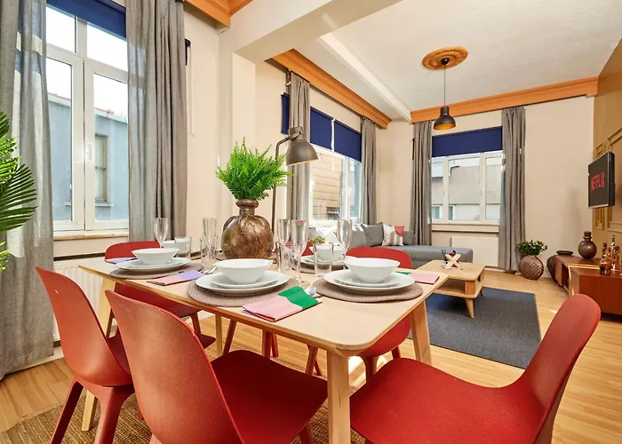 Prime Nisantasi 2br Flat 3-min Walk To Metro