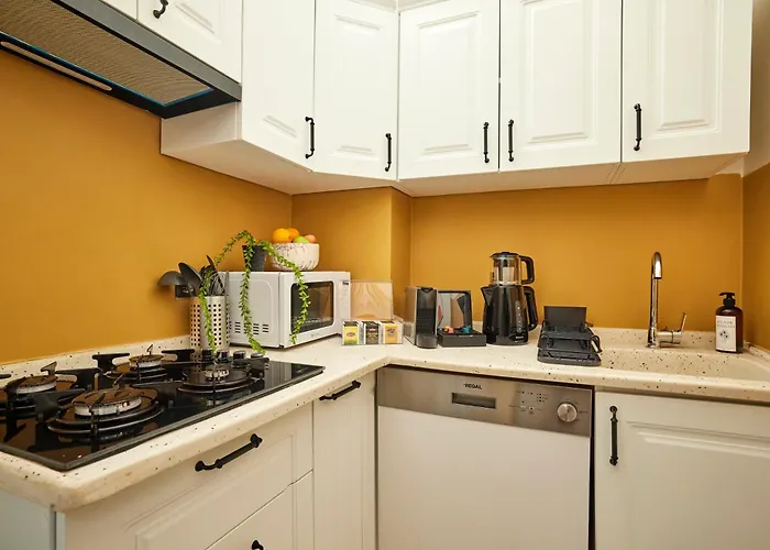 Prime Nisantasi 2br Flat 3-min Walk To Metro Istanbul