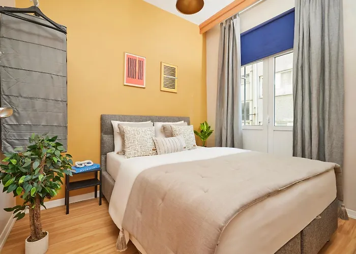 Prime Nisantasi 2br Flat 3-min Walk To Metro شقة *