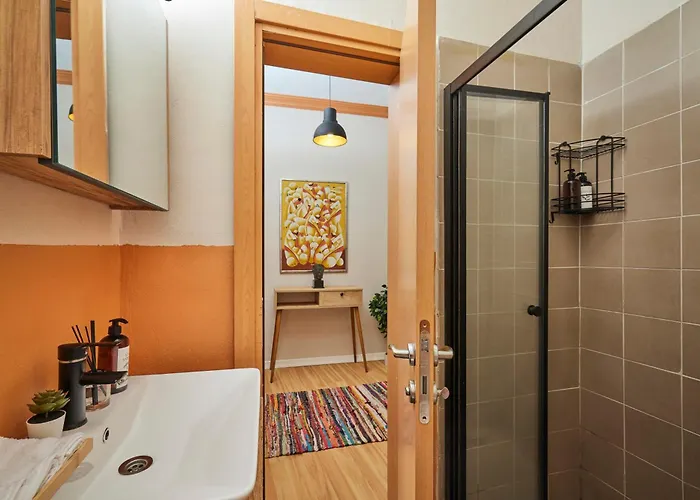 Prime Nisantasi 2br Flat 3-min Walk To Metro شقة *